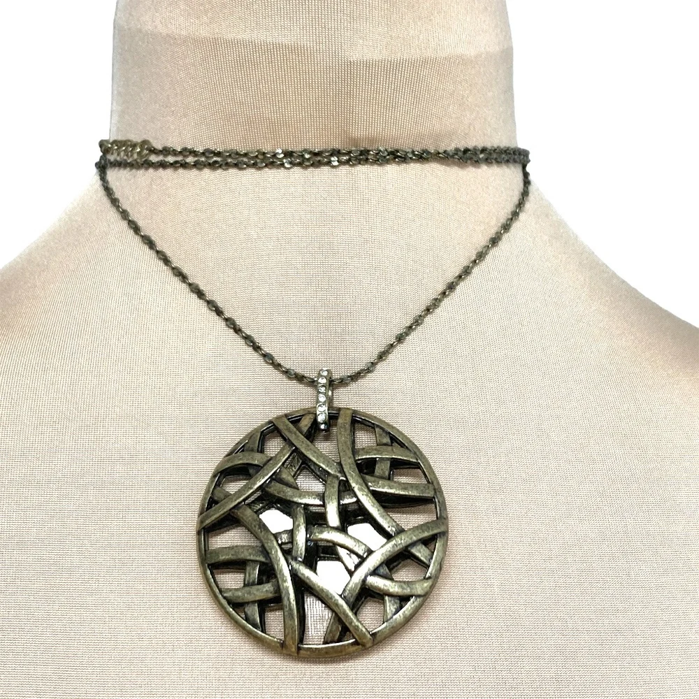 necklace round puff pendant 1 6/8
